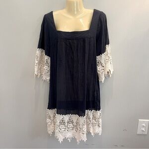 Solitaire Swim Cover up Women’s Large Navy Cream Crochet lace hems 100% Cotton